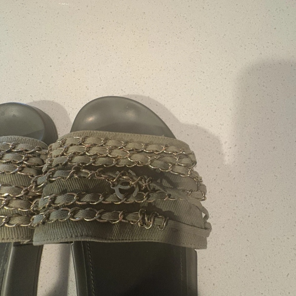 Chanel Women's Olive Green Chain-Trim Slide Sandals - Picture 3 of 7
